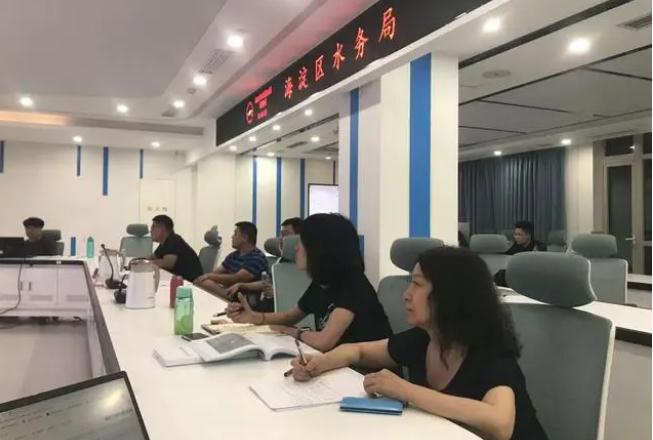 降雨持續(xù)！北京急調(diào)16名水利專(zhuān)家奔赴8區(qū)現(xiàn)場(chǎng)協(xié)助防汛